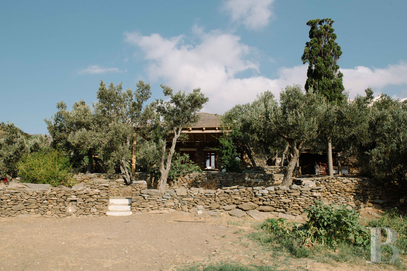 Three former sheepfolds united by a beautiful spirit by the sea in Tinos, the Cyclades - photo  n°4